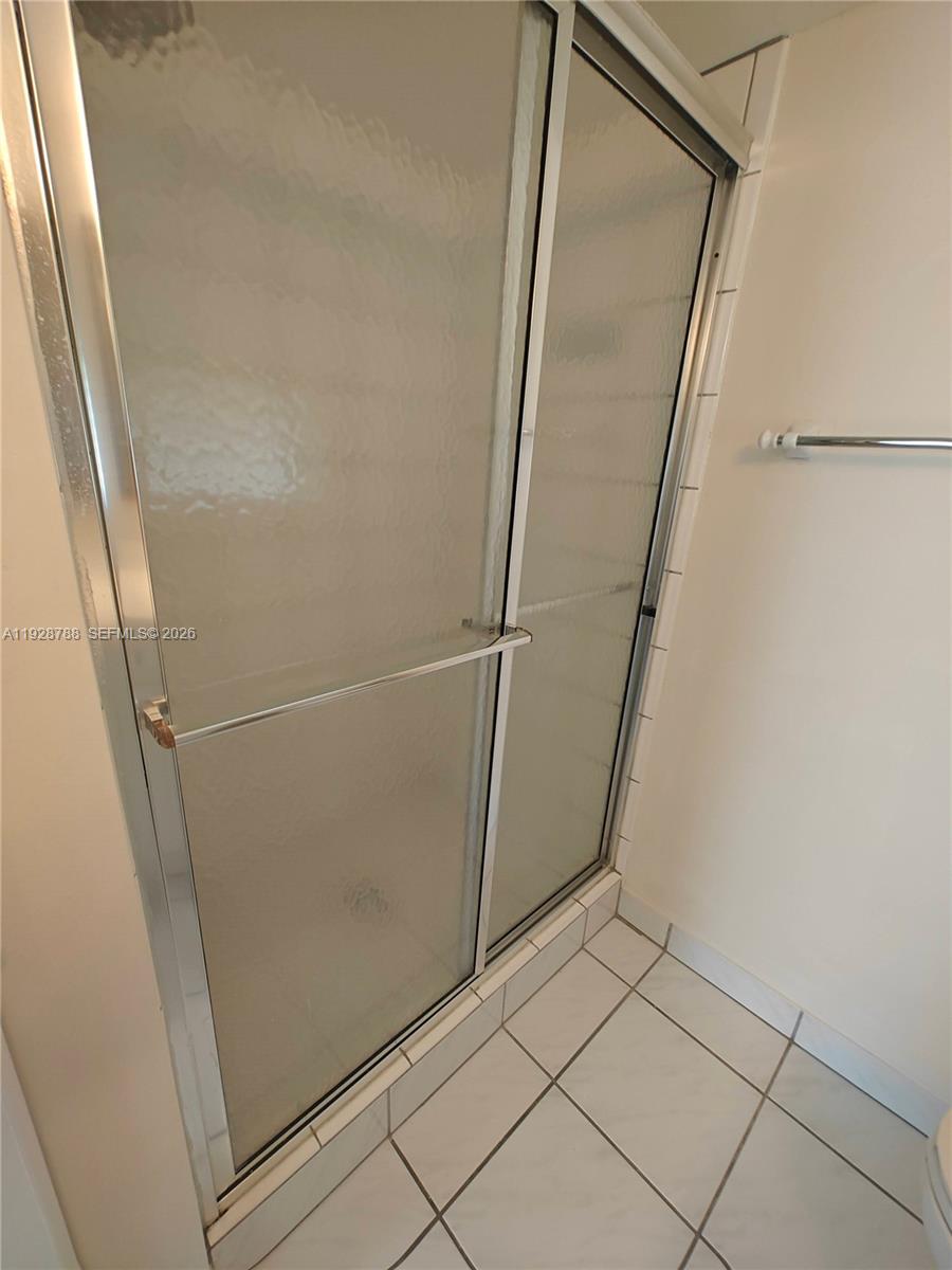 PALM VILLAGE CONDO - Residential Lease