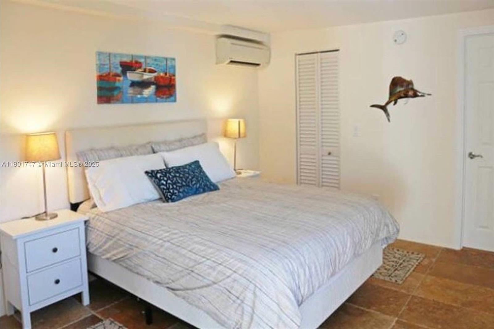 HOLLYWOOD CENTER AMEN PLA - Residential Lease