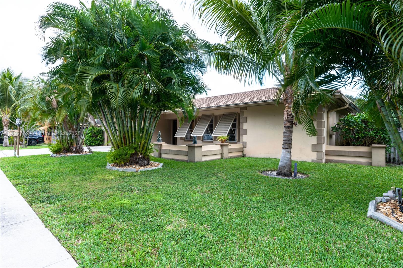 LAKE WORTH TOWN OF ADD 1 - Residential Lease