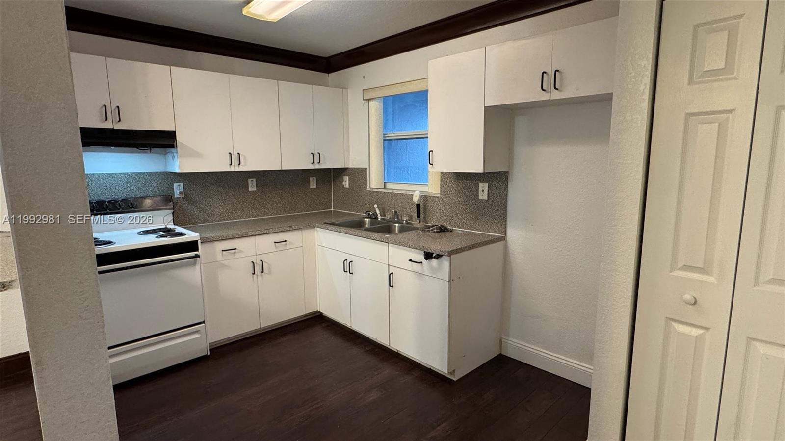 GOLDEN GARDENS SEC 8 - Residential