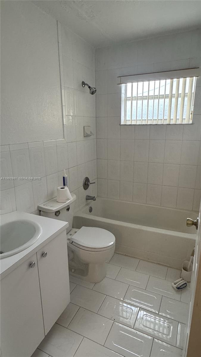 GOLDEN GARDENS SEC 8 - Residential