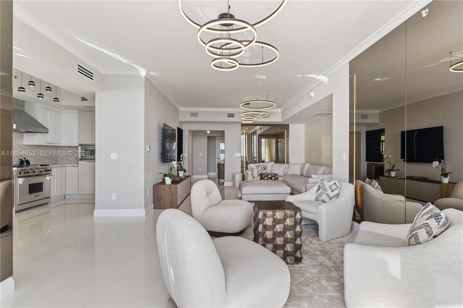 17875 Collins Ave 705