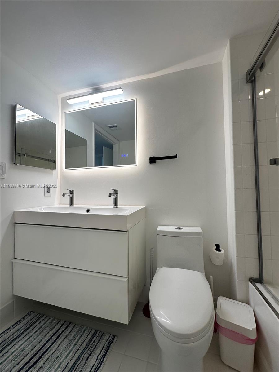 YACHT CLUB AT PORTOFINO C - Residential Lease