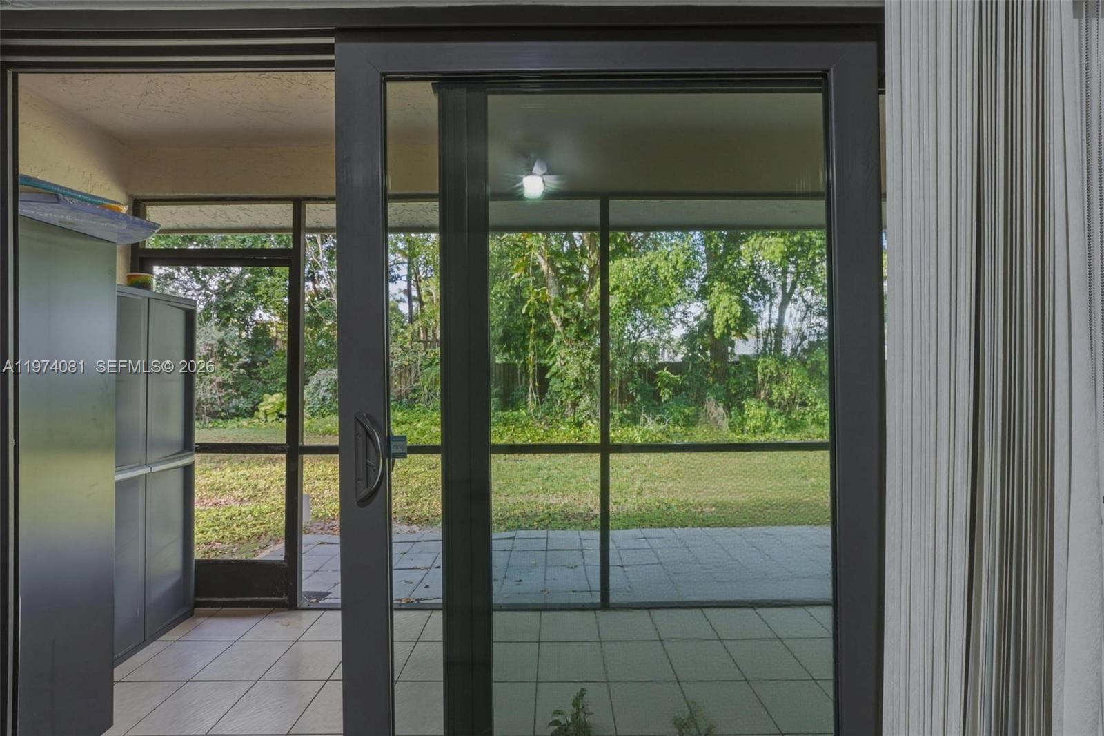 OAKWOOD ON THE GREEN COND - Residential