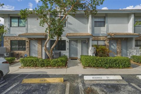 9853 Riverside Dr 8-24 Coral Springs FL 33071