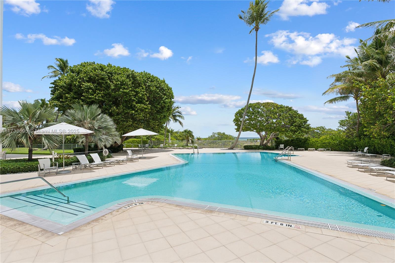 ISLAND HOUSE APT INC - CO - Residential