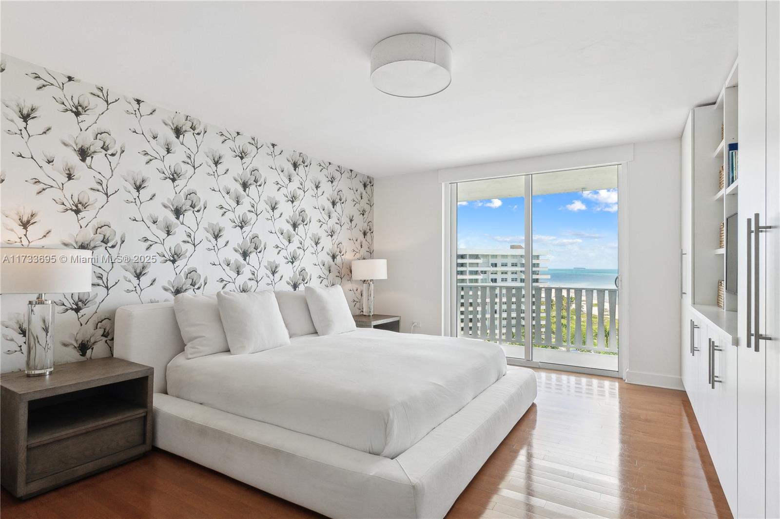 200 Ocean Lane Dr 1007