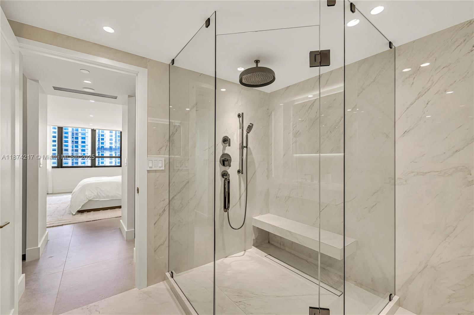 KENILWORTH CONDO - Residential Lease