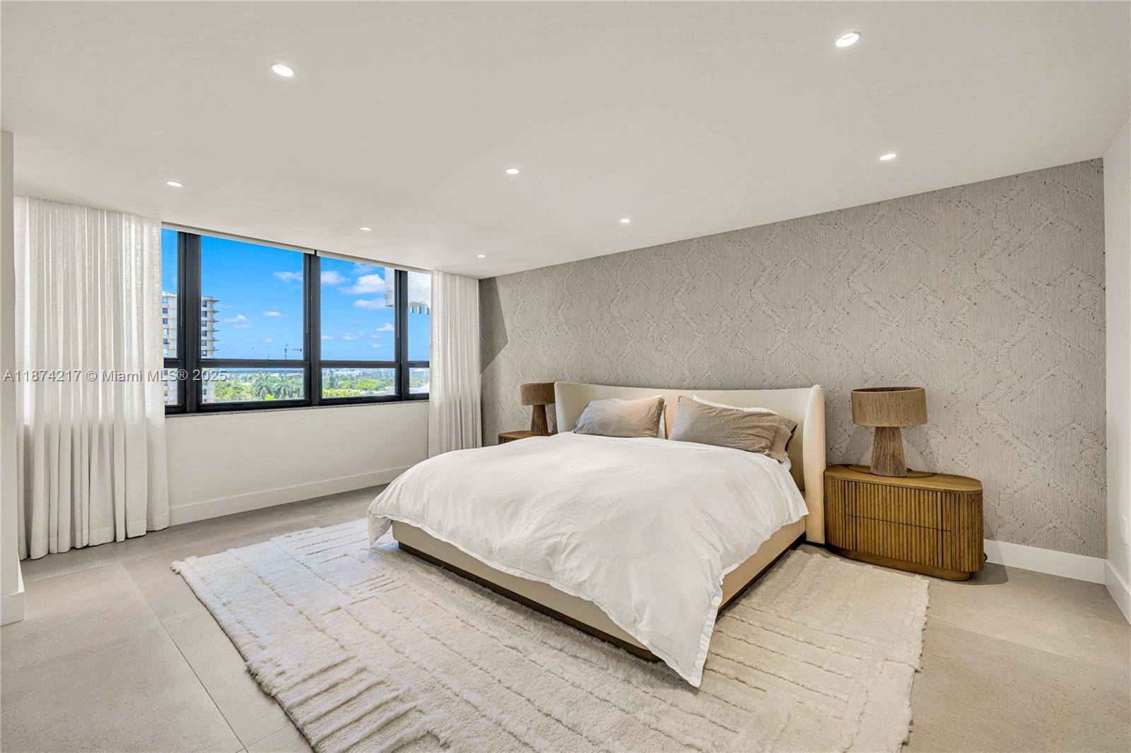 KENILWORTH CONDO - Residential Lease