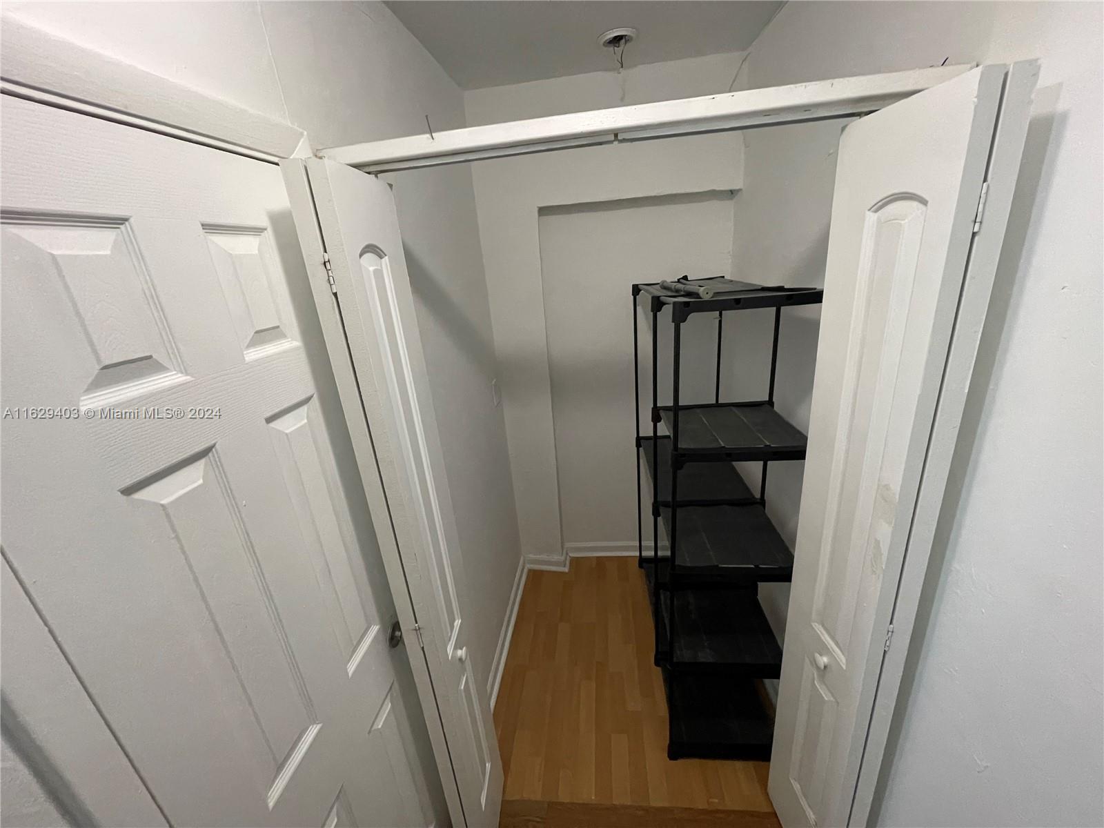 COLLEGE PARK - Residential Lease