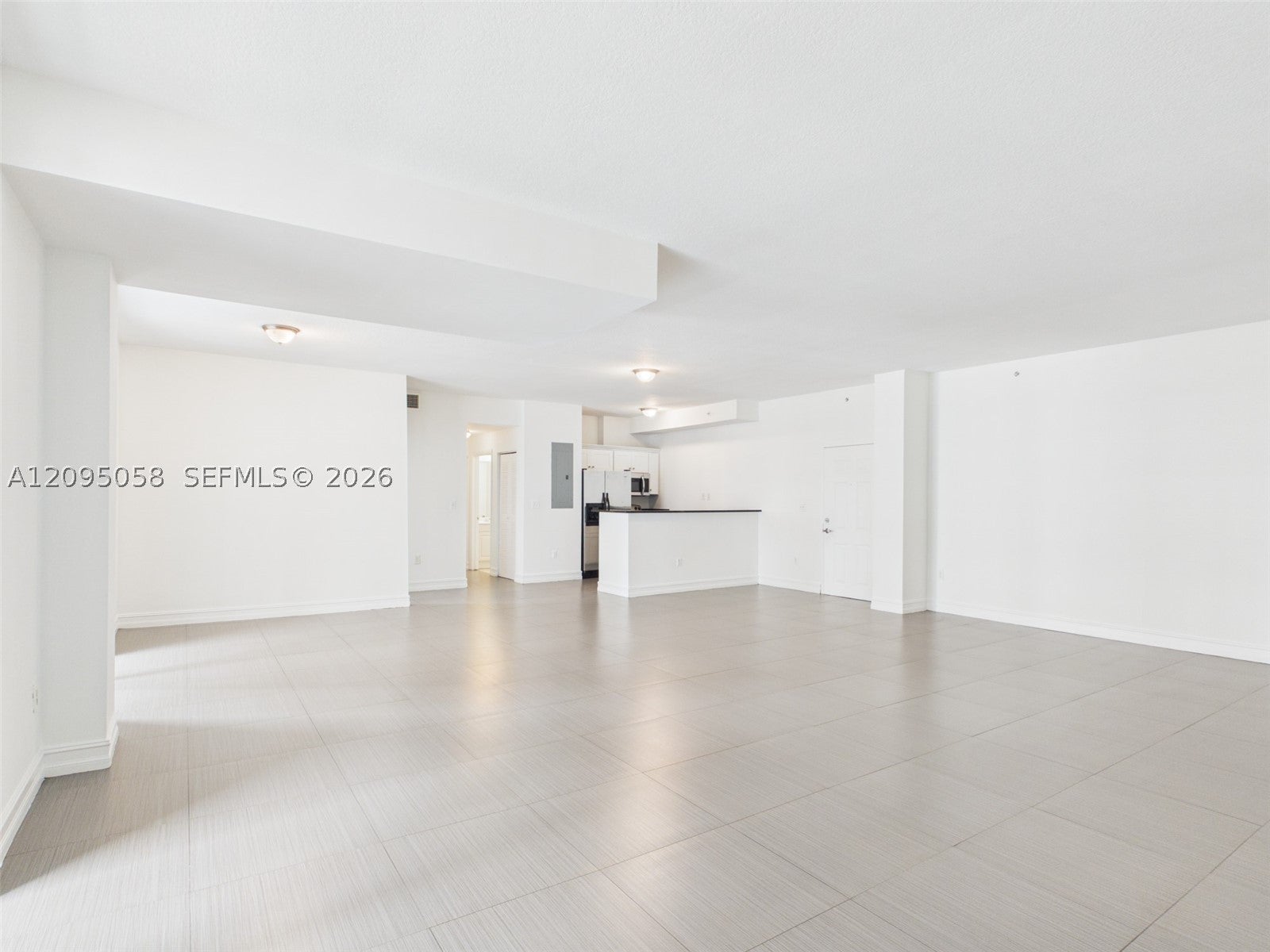 425 NE 30th St 701