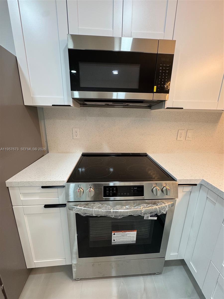 AMD PLAT OF TROPICS - Residential