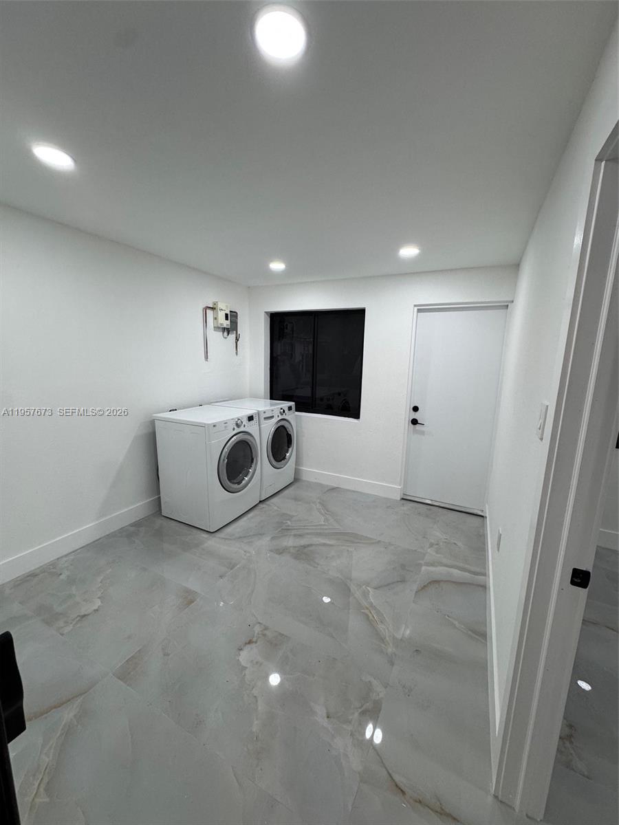 AMD PLAT OF TROPICS - Residential