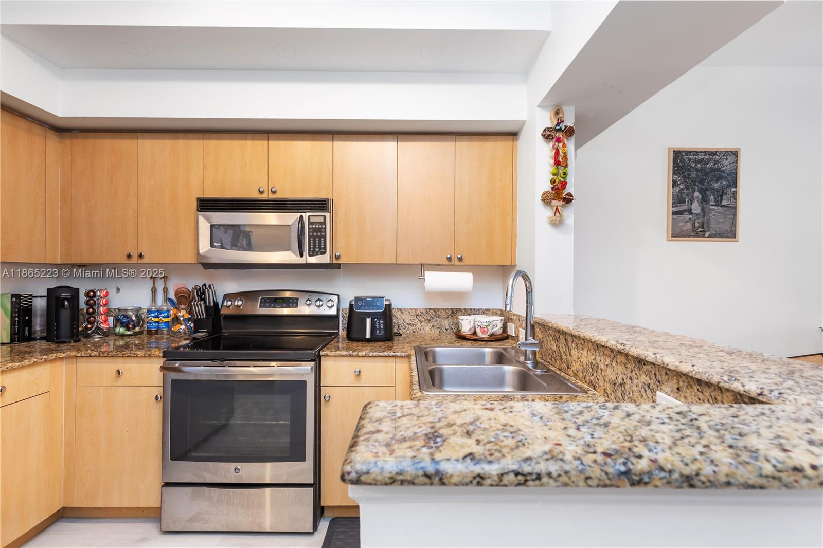 AVENTI AT AVENTURA CONDO - Residential