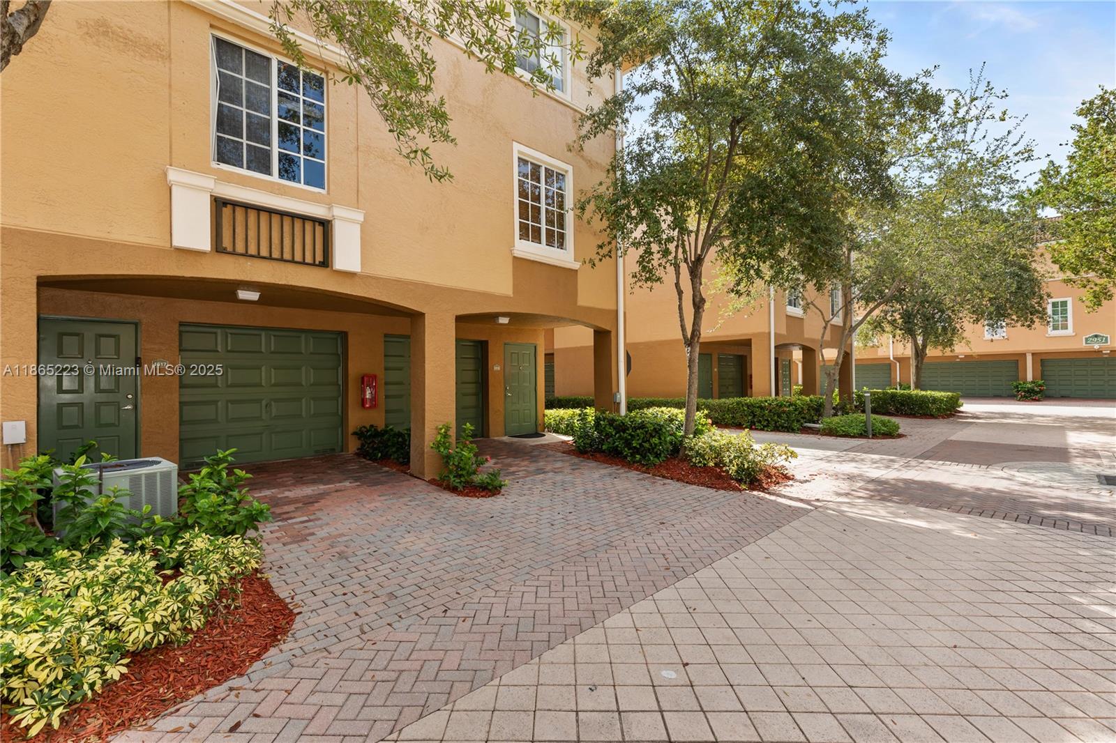 AVENTI AT AVENTURA CONDO - Residential