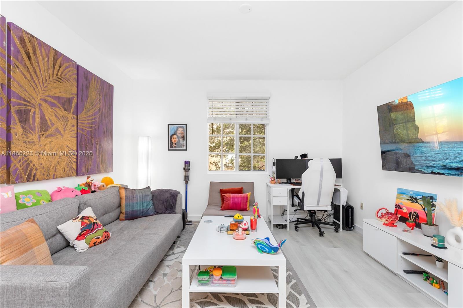 AVENTI AT AVENTURA CONDO - Residential