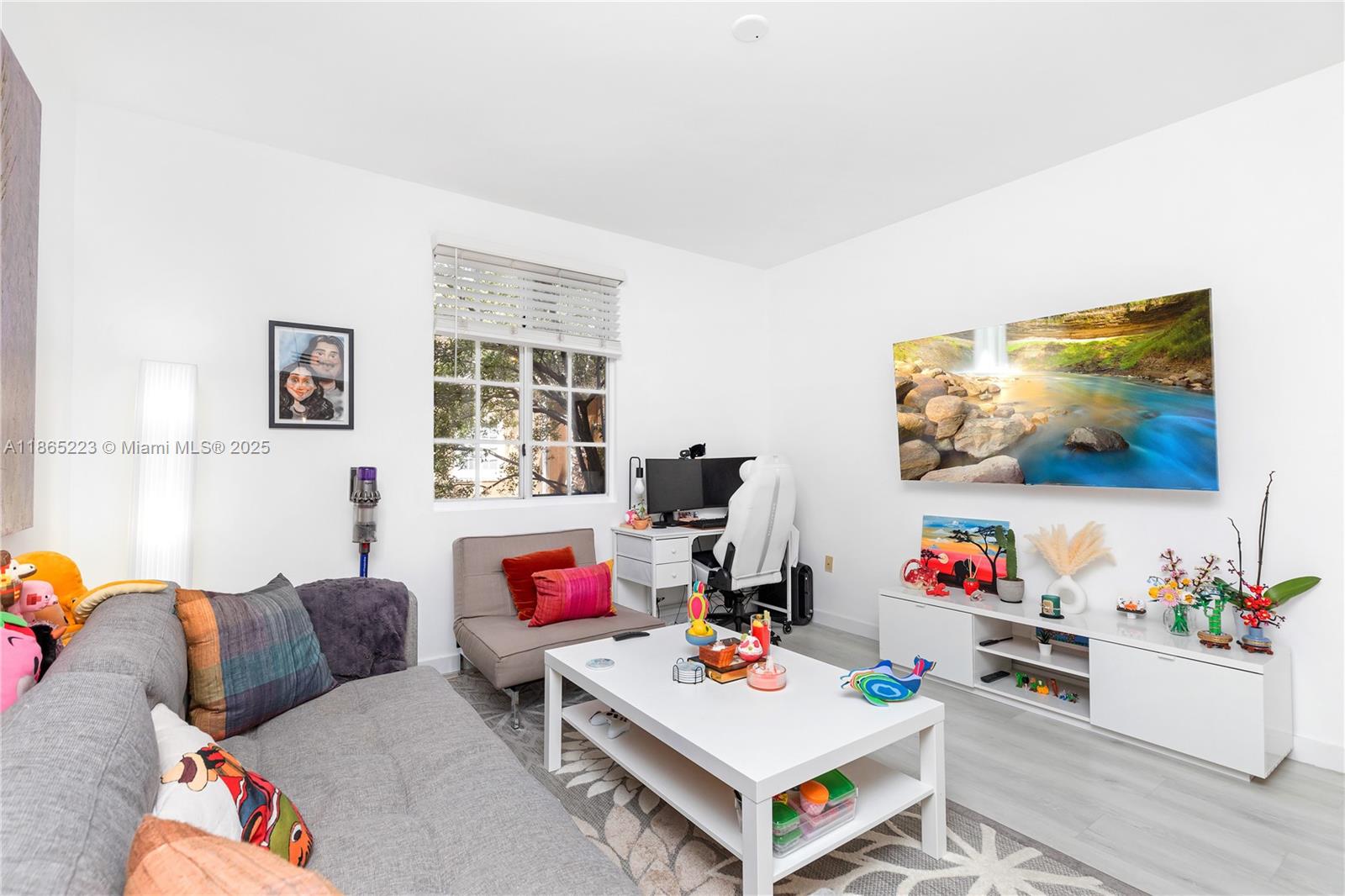 AVENTI AT AVENTURA CONDO - Residential