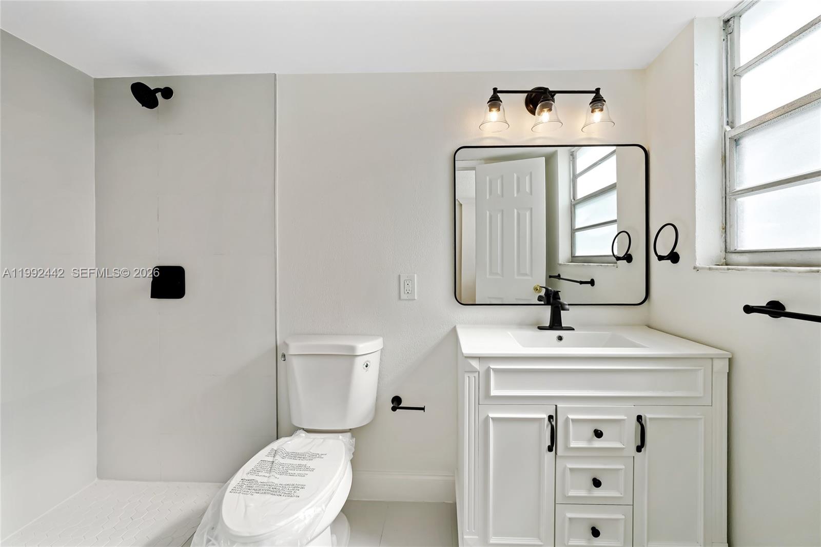 GOLDEN SURF TOWERS CONDO - Residential