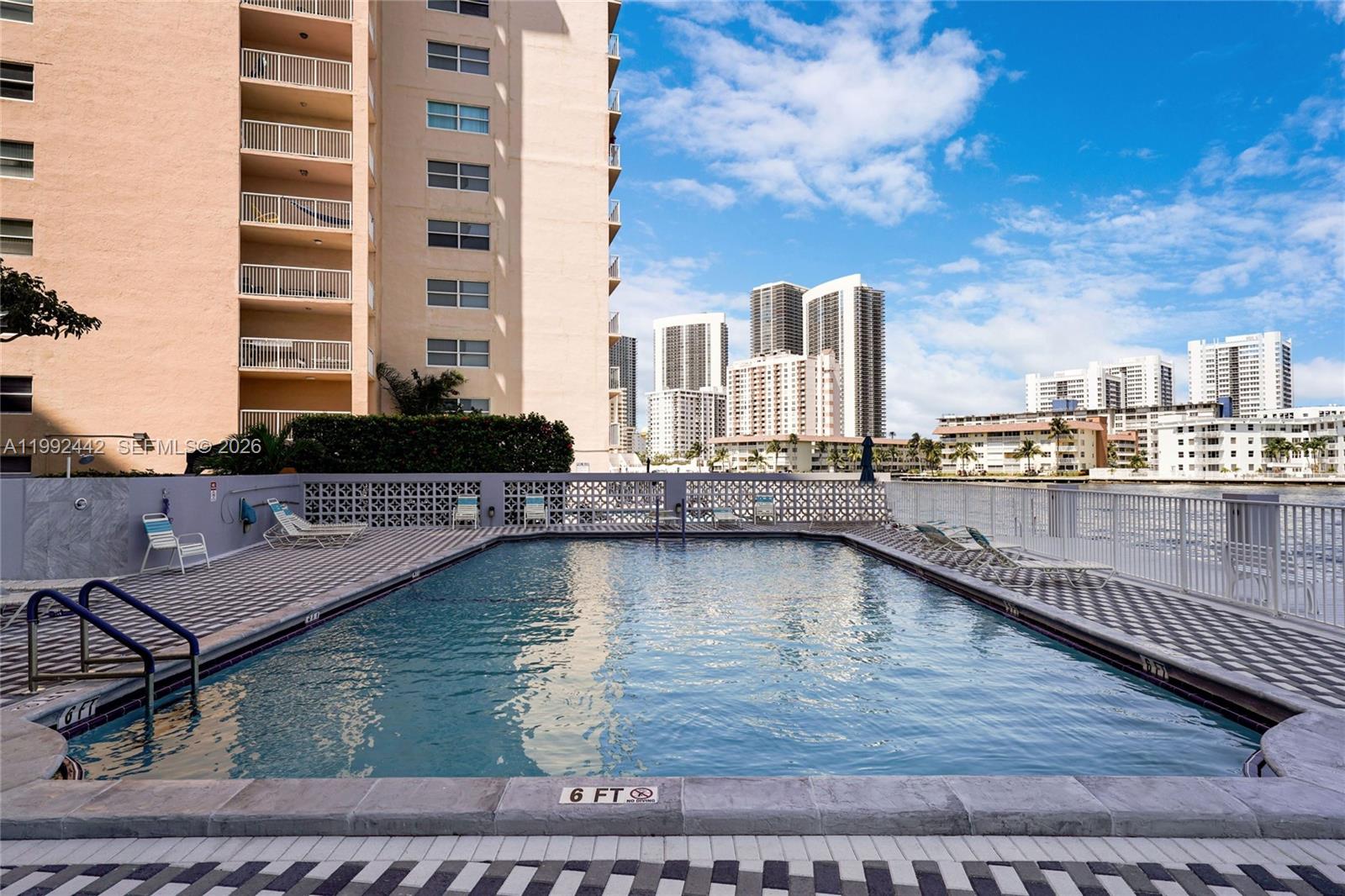 GOLDEN SURF TOWERS CONDO - Residential