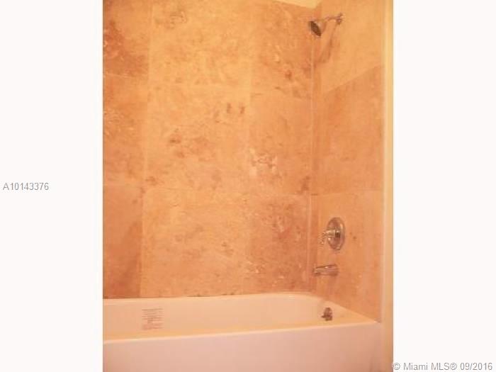 The Courts At Kendall Con - Residential Lease