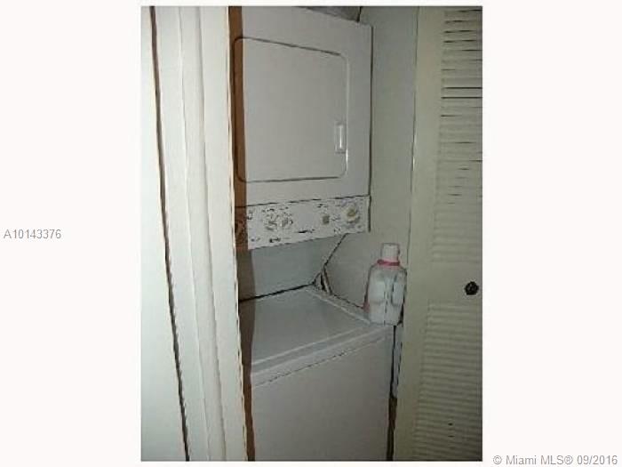 The Courts At Kendall Con - Residential Lease