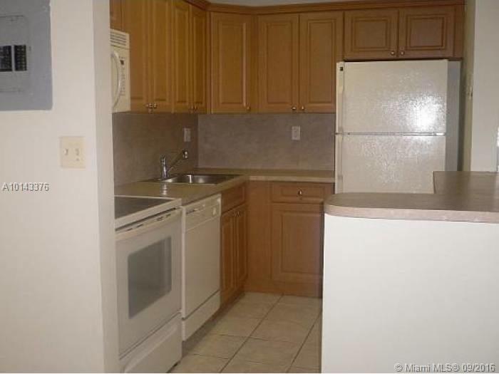 The Courts At Kendall Con - Residential Lease