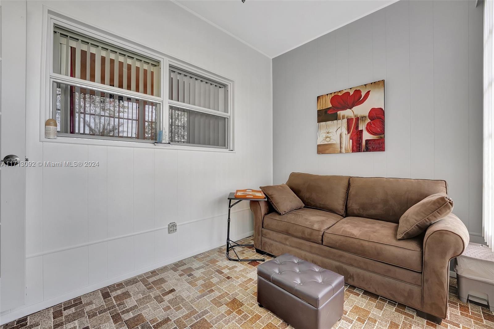 ALOHA GARDENS CONDO - Residential