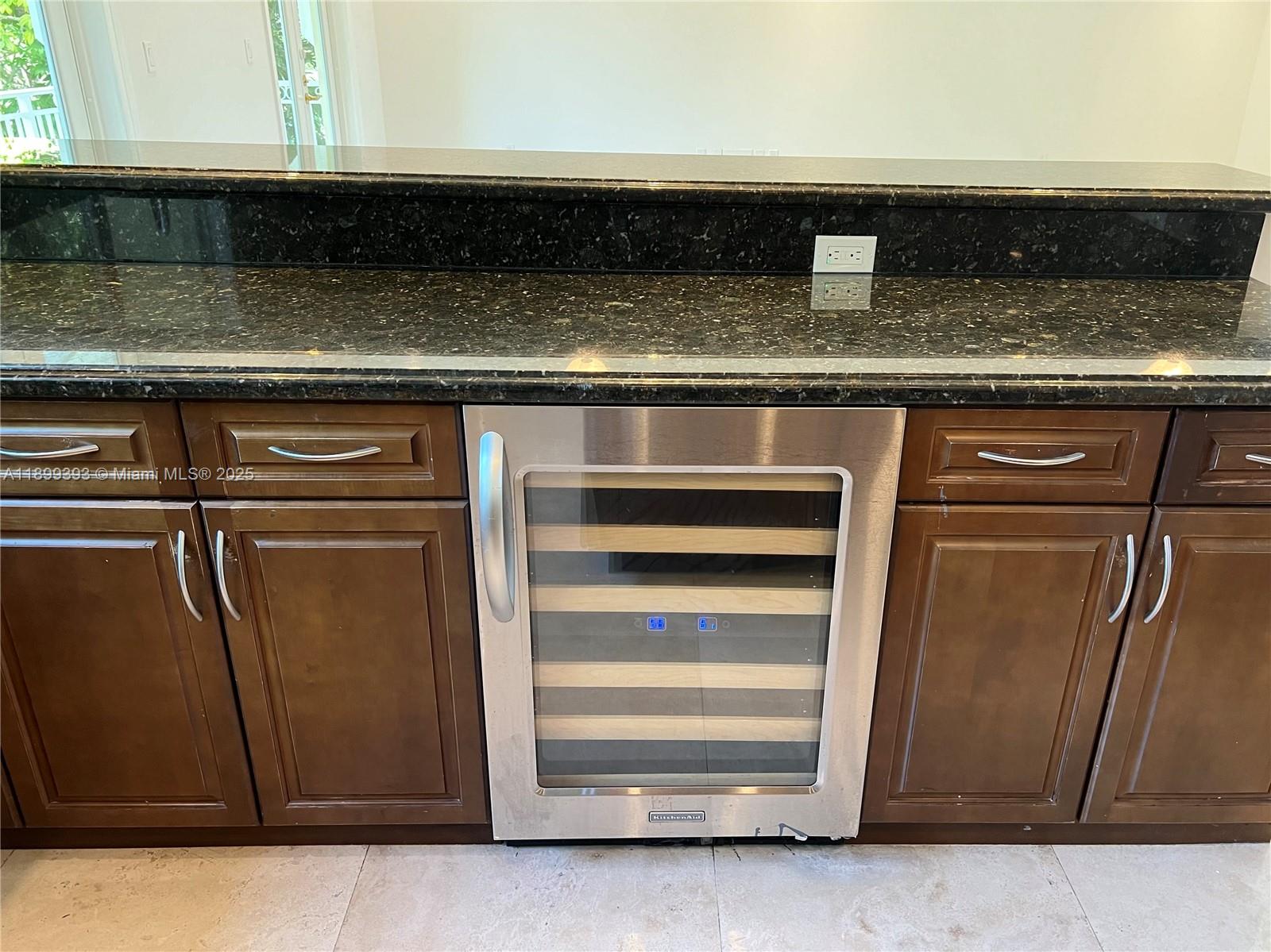 TROPICAL ISLE HOMES SUB 2 - Residential Lease