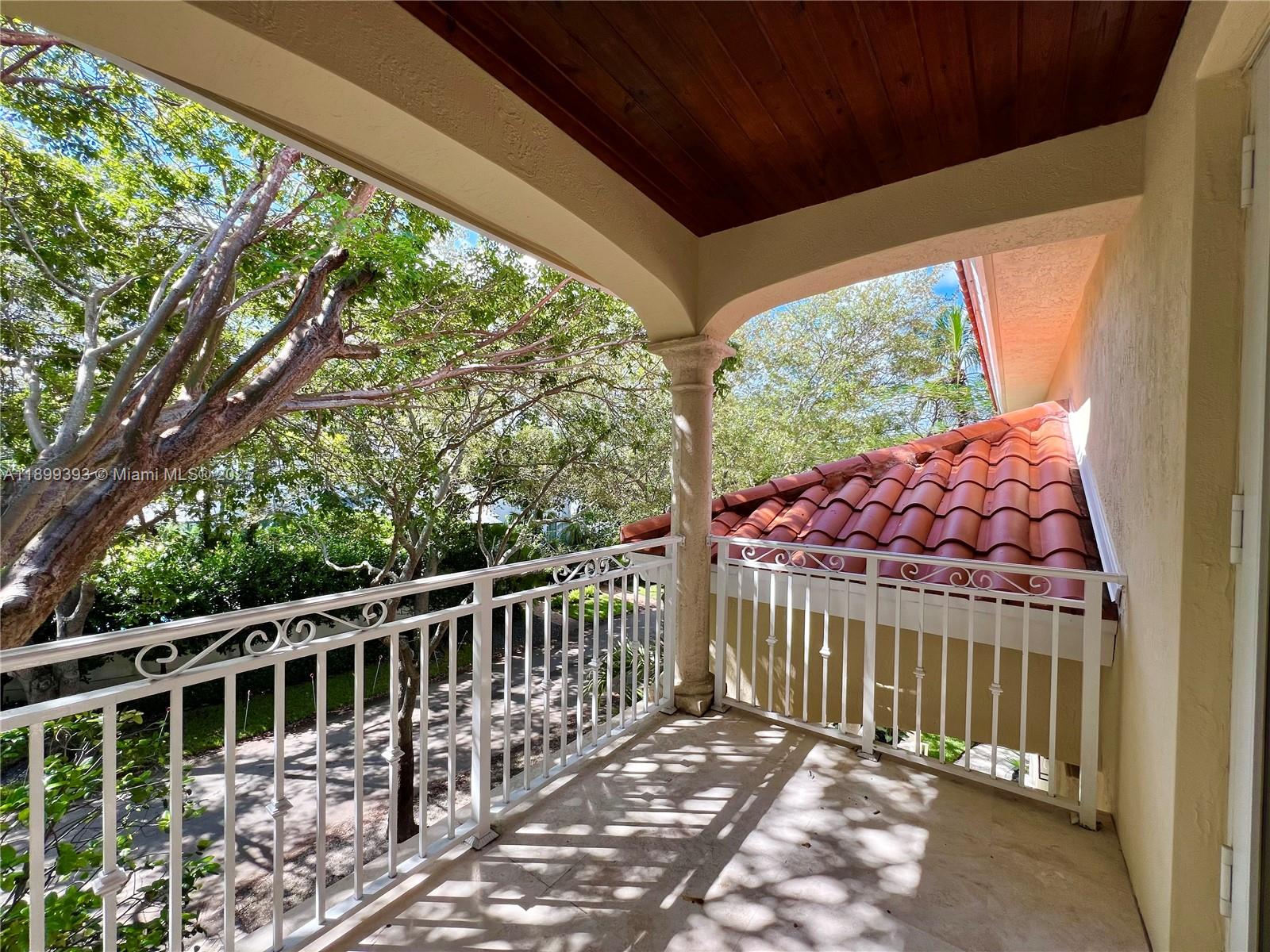 TROPICAL ISLE HOMES SUB 2 - Residential Lease