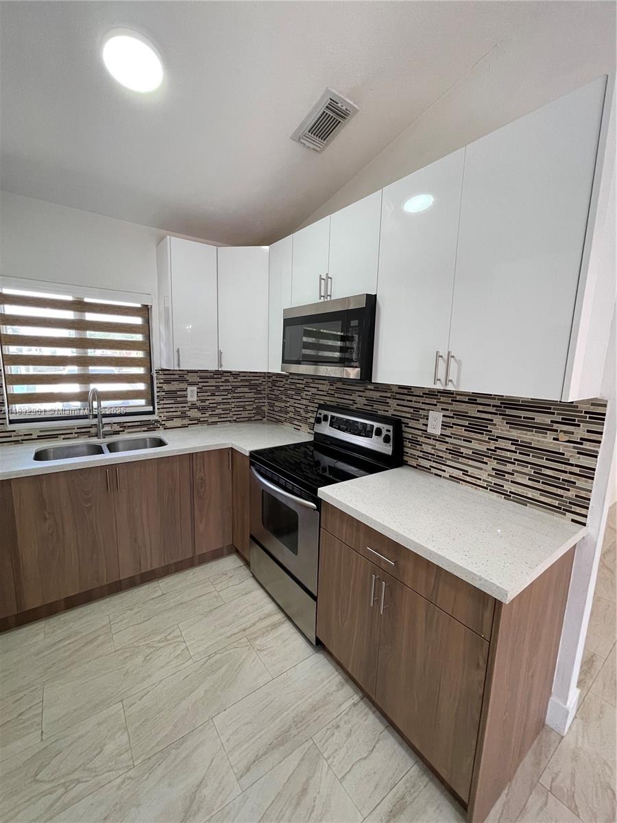 PRINCETONIAN BY THE PARK - Residential