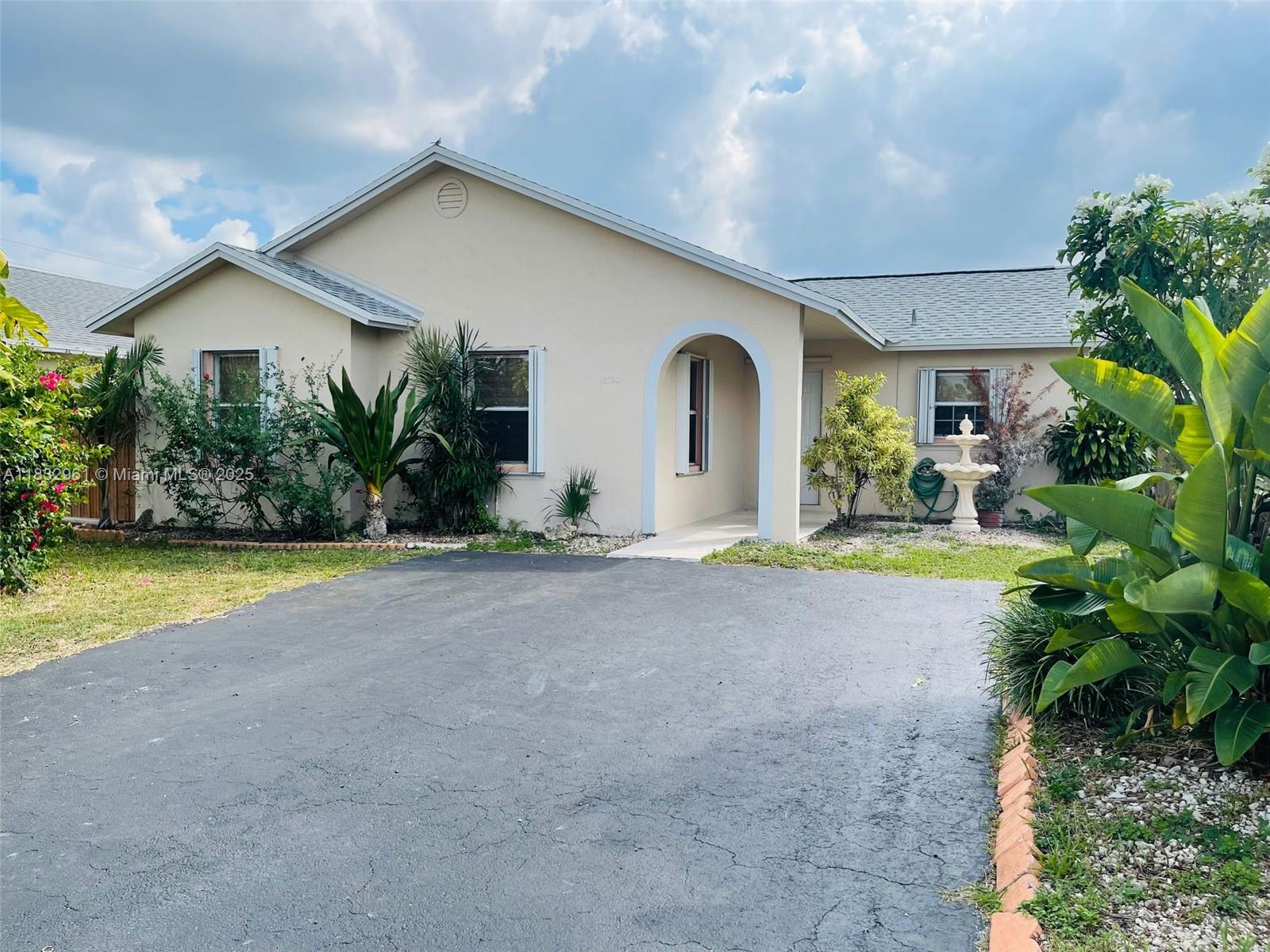 Welcome to this beautiful single-family home in Pricetonian by the Park! This stunning 3-bedroom, 2-bathroom home has been completely renovated with modern finishes throughout. Featuring a 4-year-old roof, a brand-new 2023 A/C unit, and impact windows for peace of mind. Enjoy the elegance of tile flooring and the stylish touch of modern Cebra curtains. This home is truly move-in ready, offering comfort and convenience in a fantastic location. Don't miss out on this gem!