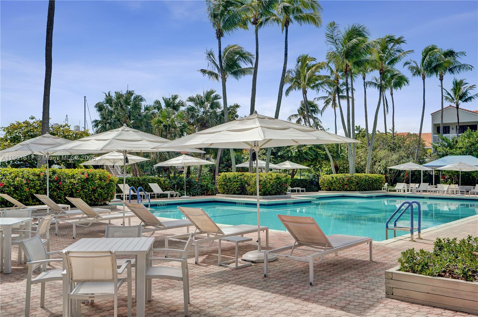 PORTSVIEW @ THE WATERWAYS - Residential