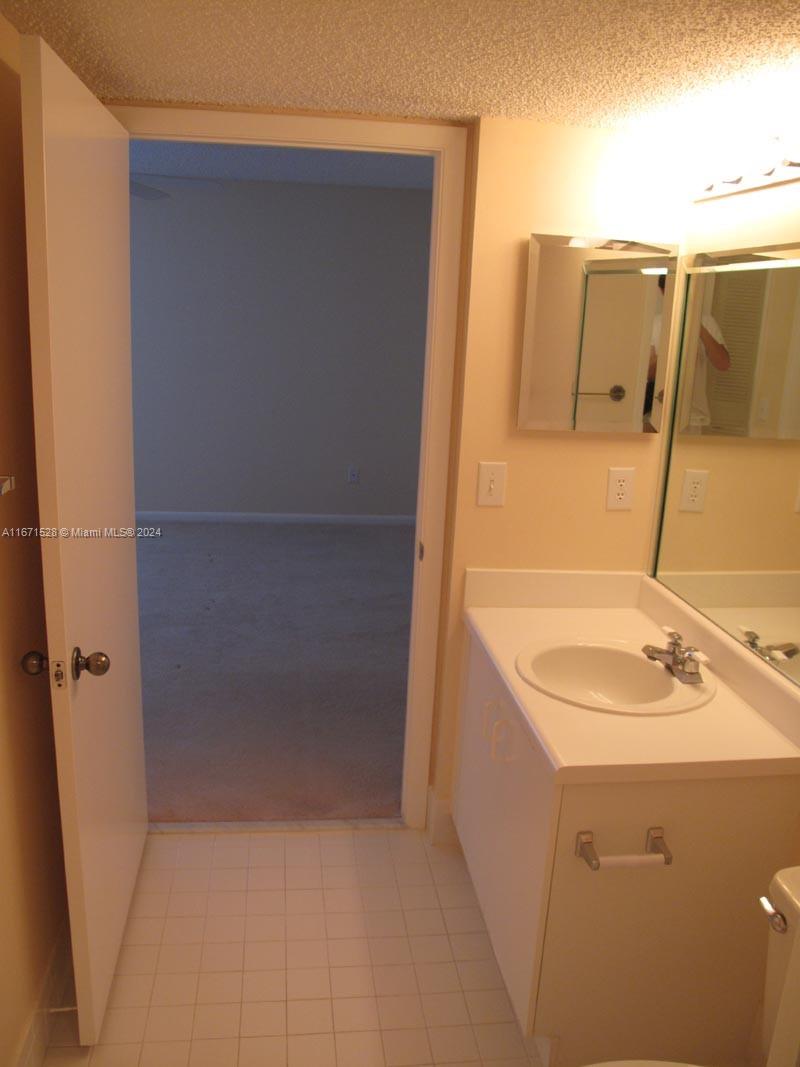 WELDON CONDOMINIUM G - Residential