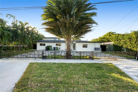 12940 Auralia Rd North Miami FL 33181