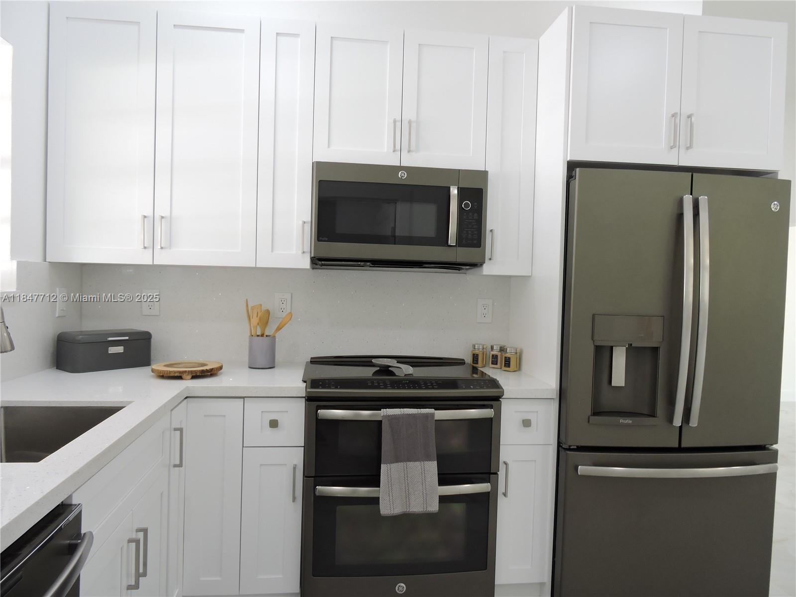 FLEETWOOD GARDENS SEC 1 - Residential