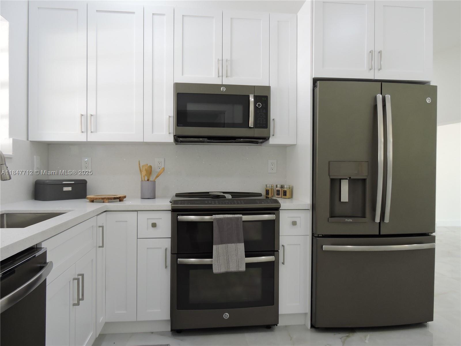 FLEETWOOD GARDENS SEC 1 - Residential