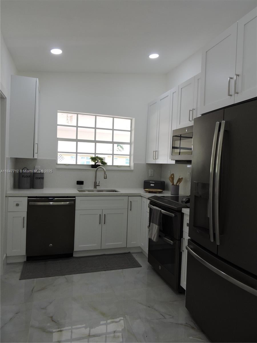 FLEETWOOD GARDENS SEC 1 - Residential