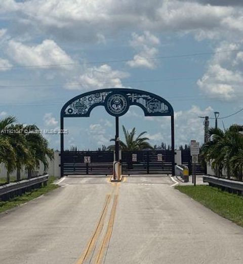 Miami-Dade County Mobile Homes for sale 2 10601 NW 105 Medley FL 33178