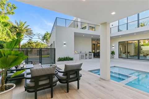 4115 Park Ave Miami FL 33133