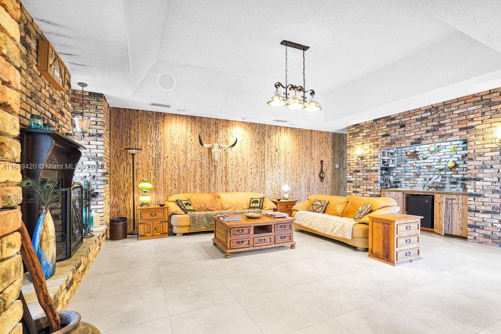 OLD CUTLER GROVE - Residential