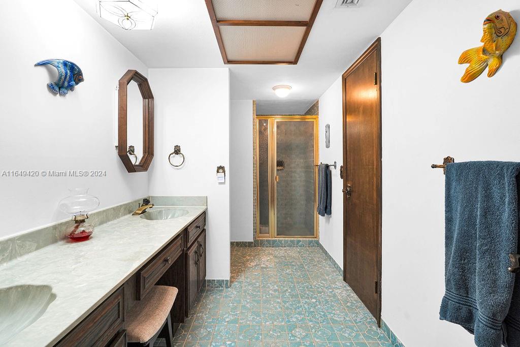 OLD CUTLER GROVE - Residential