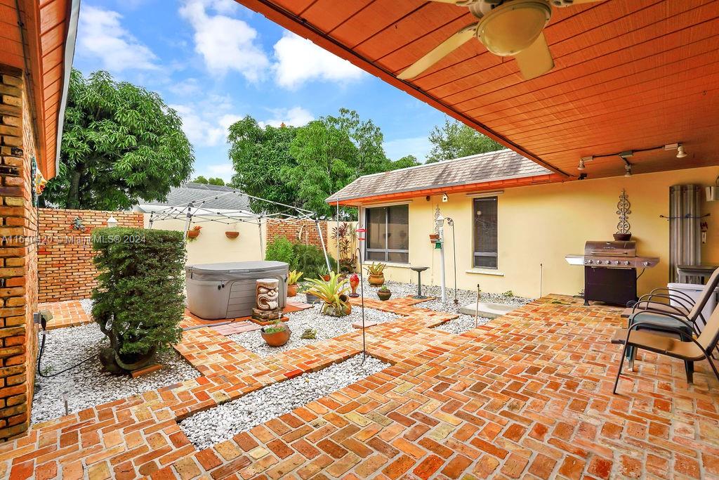 OLD CUTLER GROVE - Residential