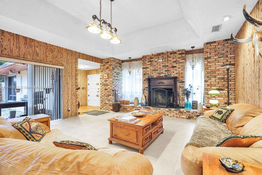OLD CUTLER GROVE - Residential