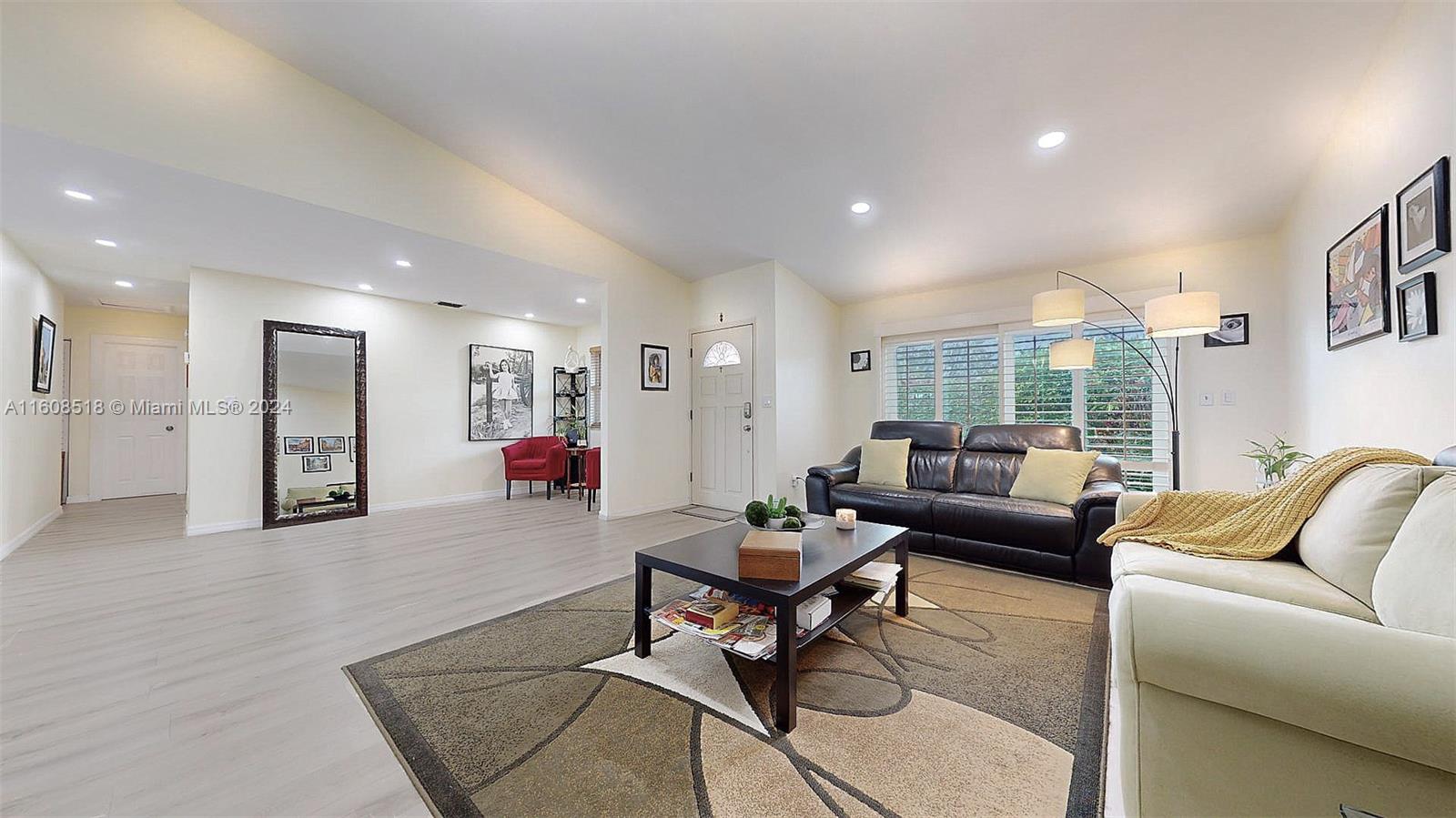 HAMMOCKS SEC 3 - Residential Lease