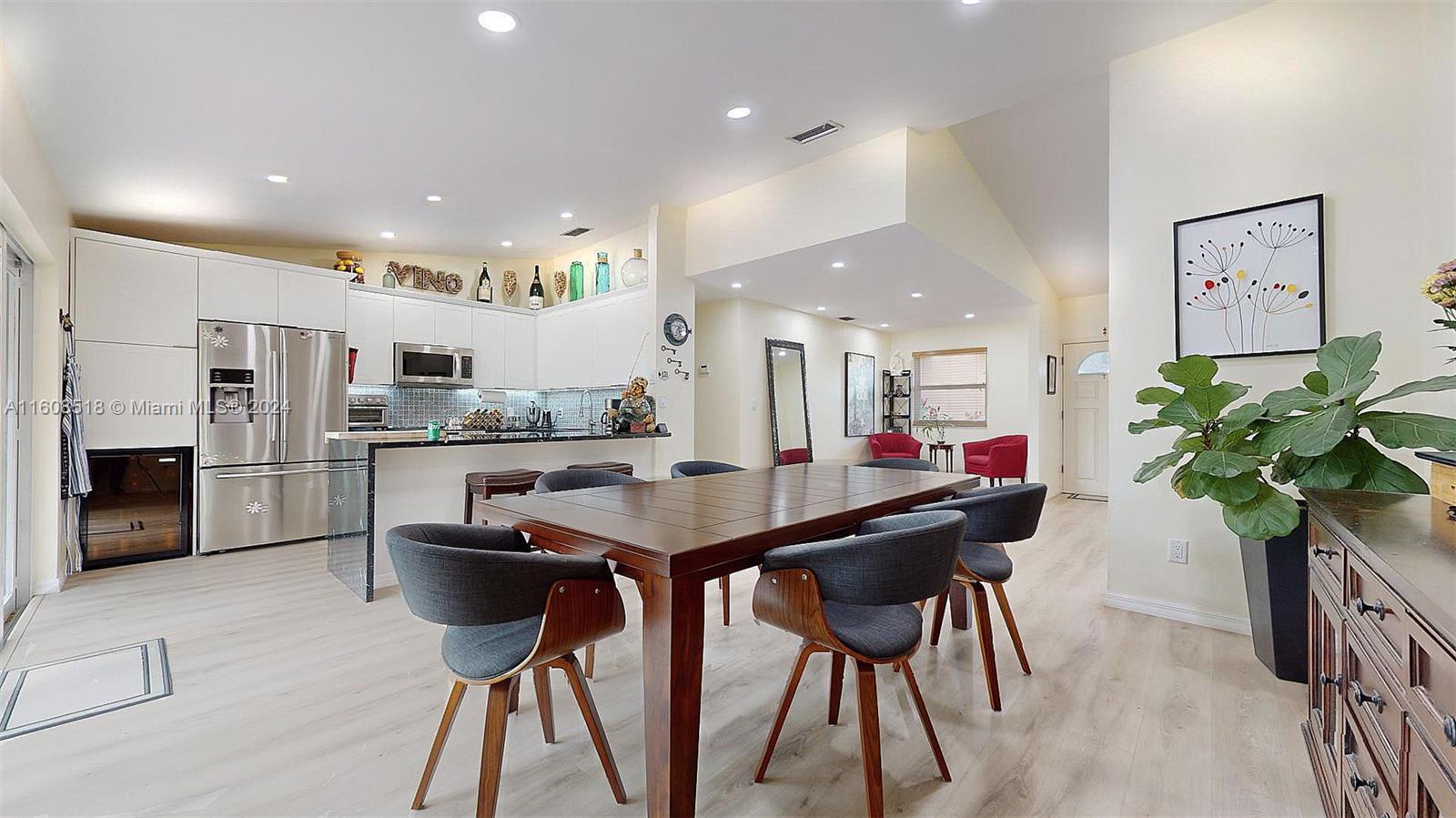 HAMMOCKS SEC 3 - Residential Lease