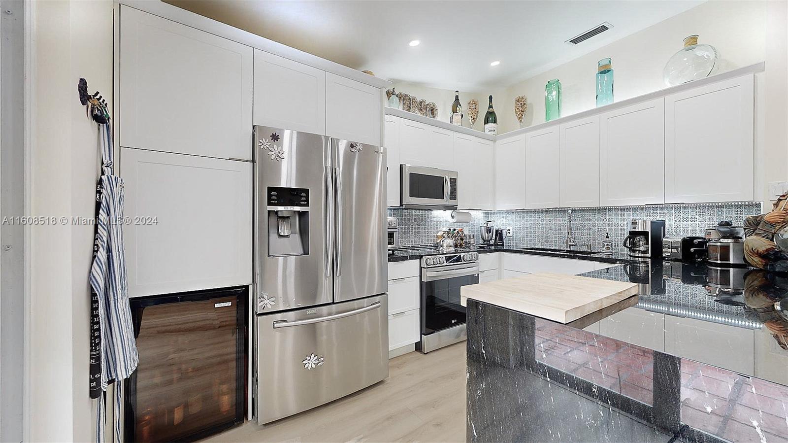 HAMMOCKS SEC 3 - Residential Lease