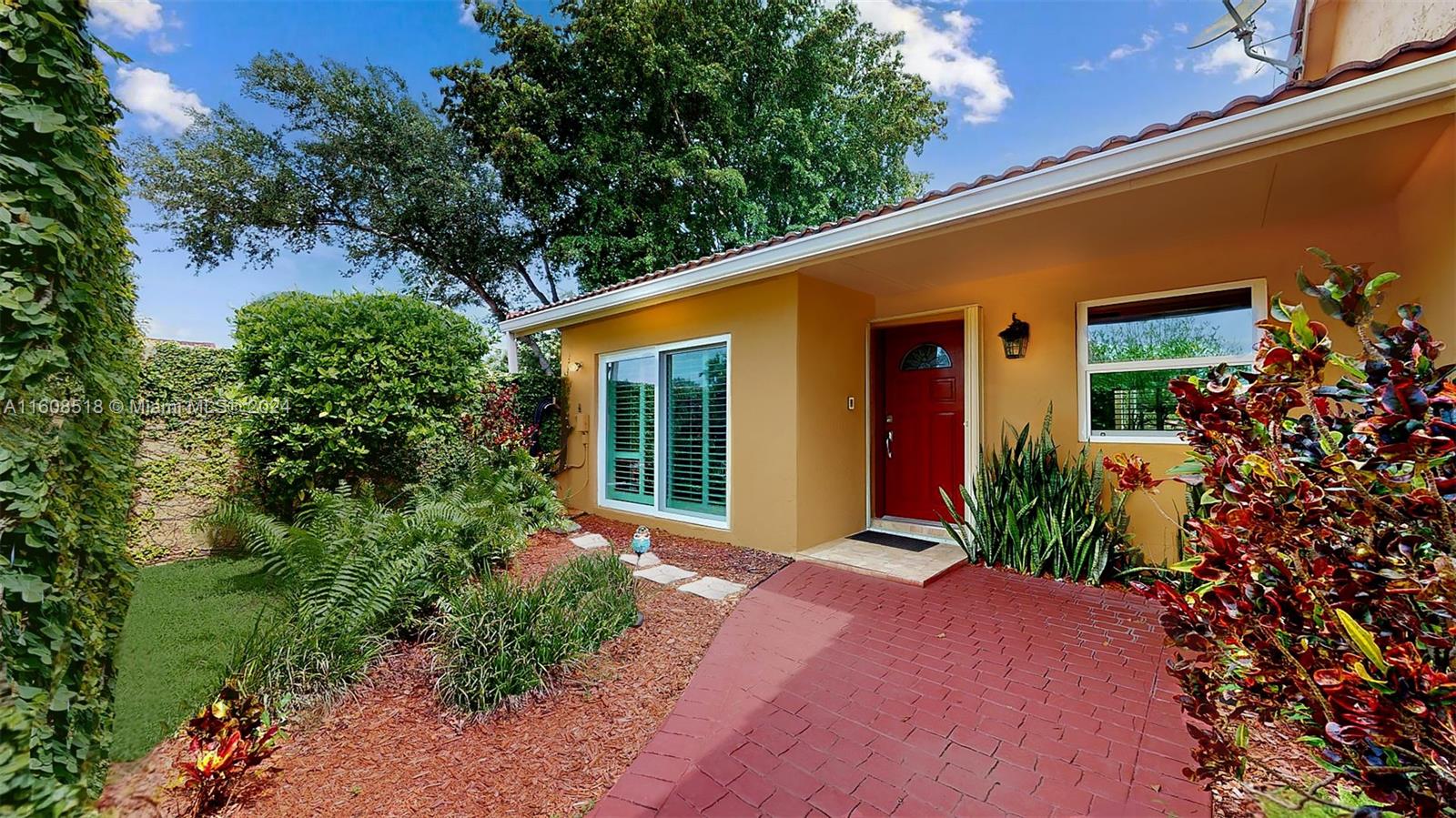 HAMMOCKS SEC 3 - Residential Lease