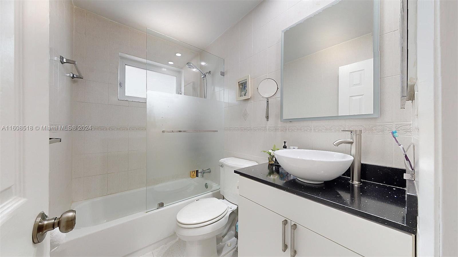 HAMMOCKS SEC 3 - Residential Lease