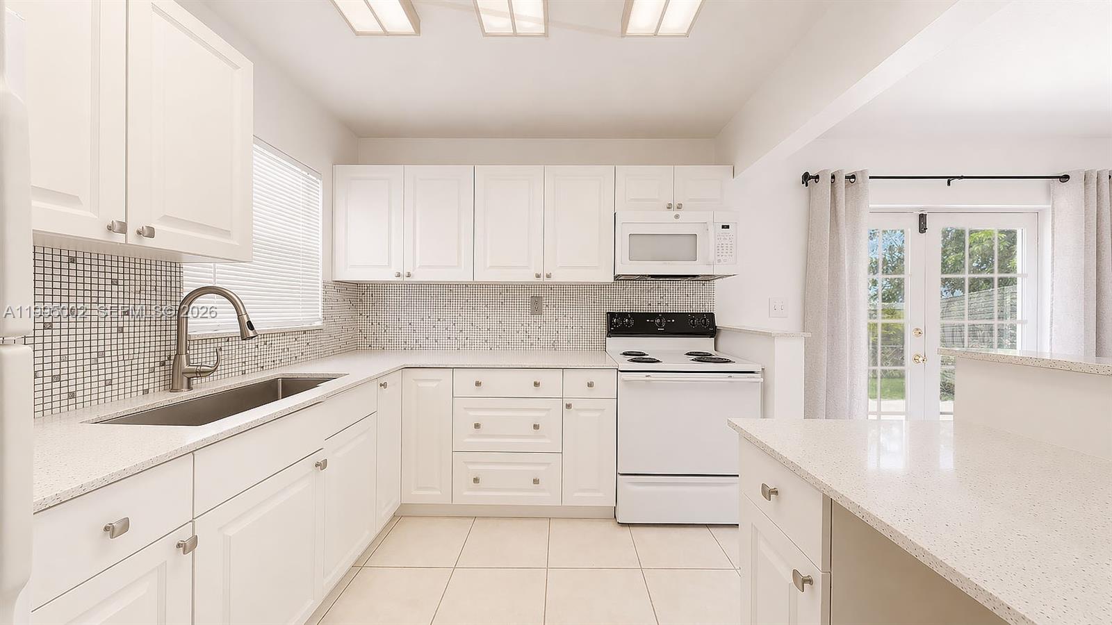 FAIRWAY ESTS SEC FIVE - Residential