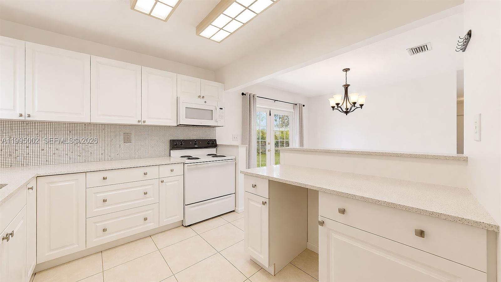 FAIRWAY ESTS SEC FIVE - Residential